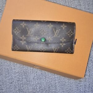 LOUIS VUITTON WALLET